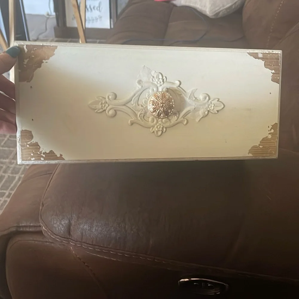 Shabby Chic Bin to hang on wall or sit on furniture